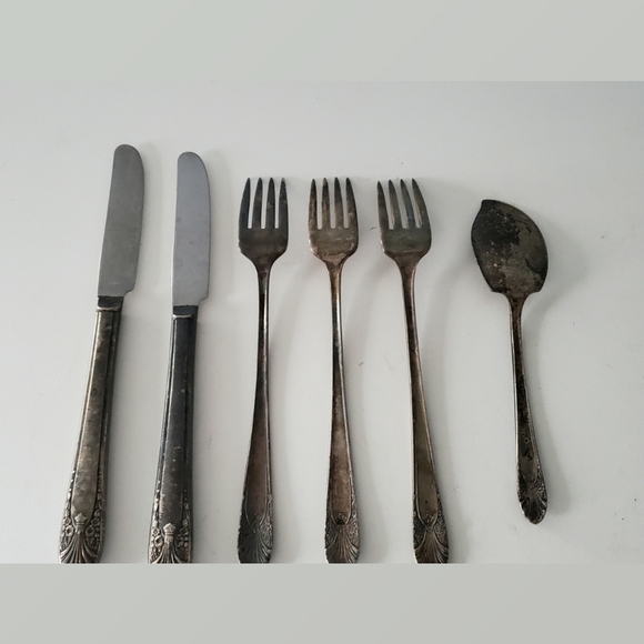 Crown Silverplate Assorted Utensils - Picture 2 of 2